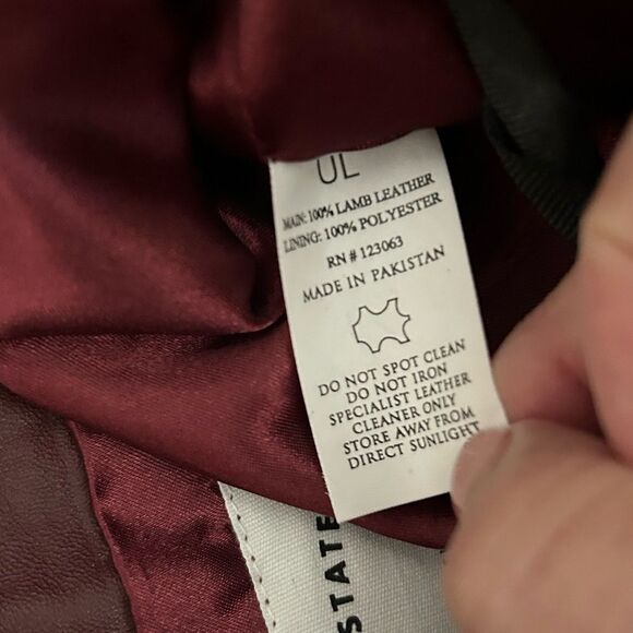 Understated Leather Mini Skirt Size XS - Picture 6 of 6